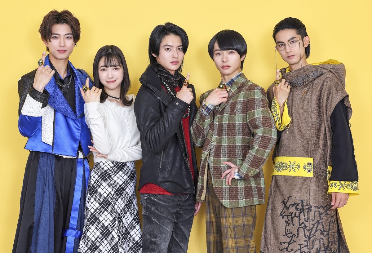 「スーパー戦隊シリーズ」突然の終了報道　 謎の発表タイミングで広がる“困惑”　不倫報道の影響か？