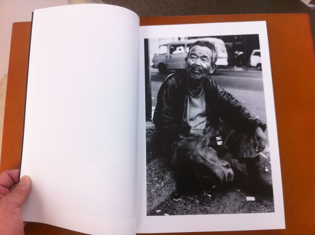 辰巳直也写真集「日本」 (私家版、2012年3月5日発行) : 蒼穹舎／書肆蒼穹舎