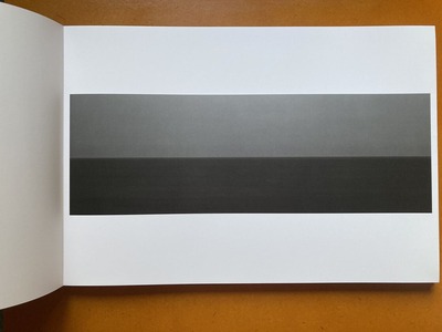 村越としや写真集『こぼれ落ちる言葉はやがて海に還る』1