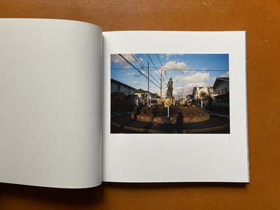 石内都写真集『Moving Away』1