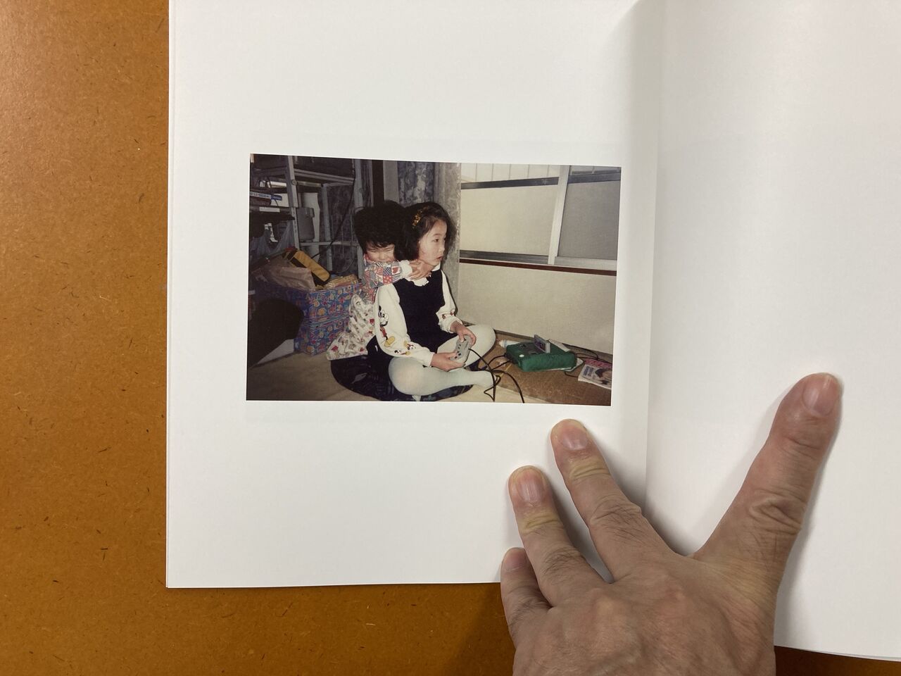 宮本あずさ写真集 家族の所在 Graf Publishers 年1月4日発行 蒼穹舎 書肆蒼穹舎 宮本あずさ写真集 家族の所在 Graf Publishers 年1月4日発行 蒼穹舎 書肆蒼穹舎