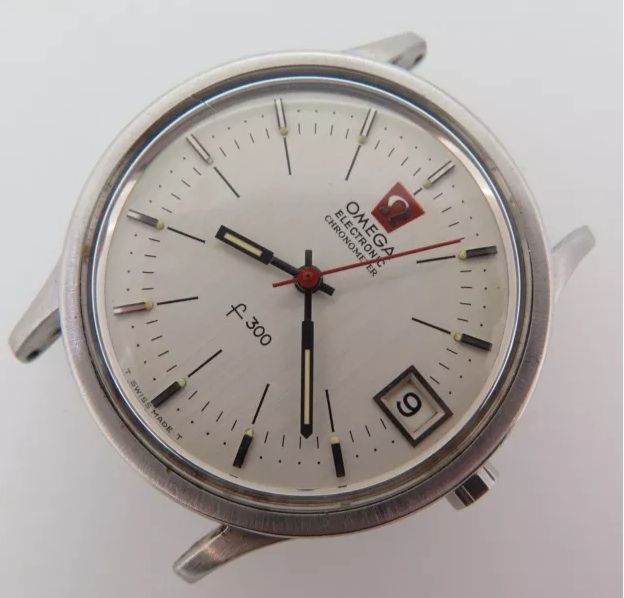 機械式でもクォーツでもない OMEGA f300 : いつかデイトナ欲しいよね