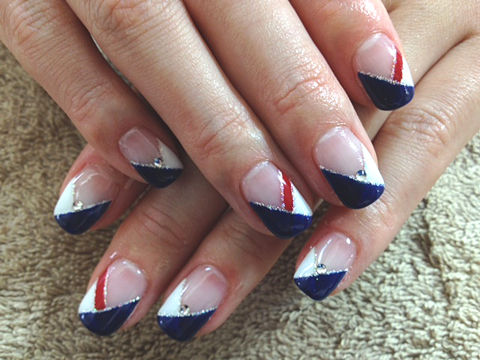 トリコロールカラー ネイルサロン ソレイル トリコロールカラー ネイルサロン ソレイル