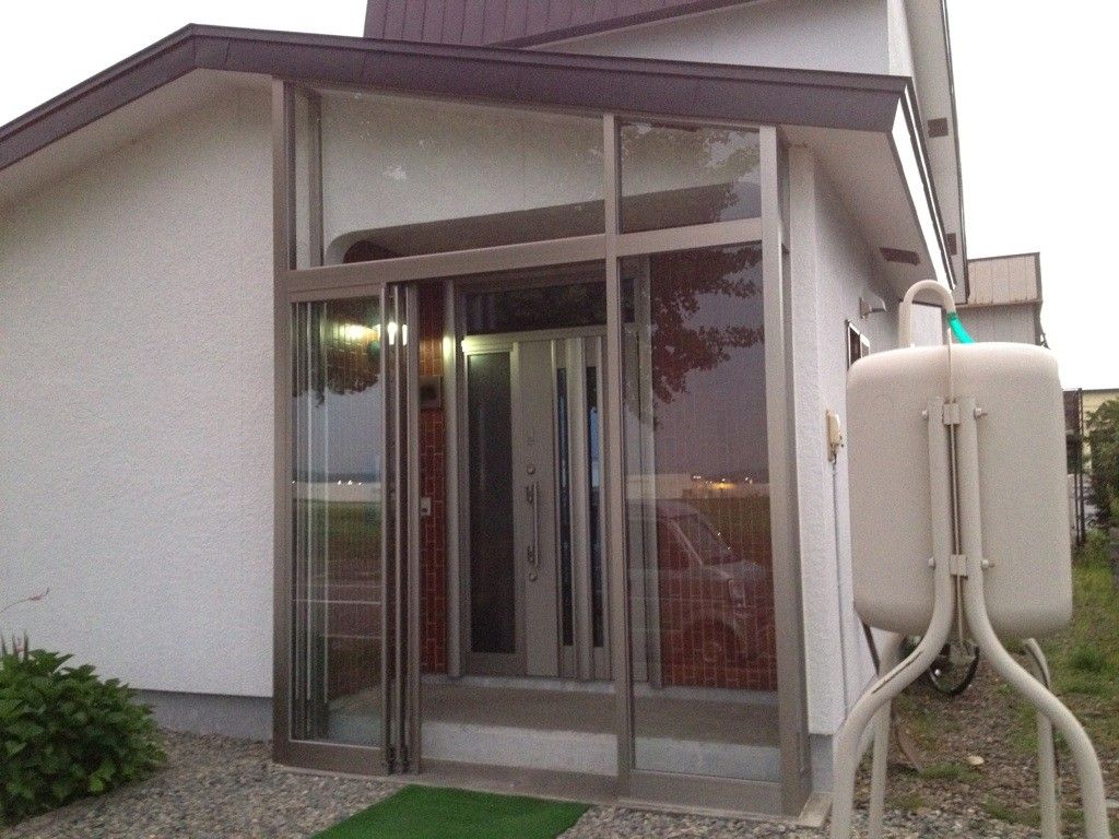 滝川市 黄金町 玄関ドアと最新 風除室 リフォーム こっそり大工に学ブログ おつ姫の突撃現場リポート 滝川市 黄金町 玄関ドアと最新 風除室 リフォーム こっそり大工に学ブログ おつ姫の突撃現場リポート
