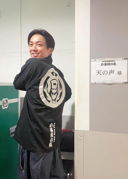 ▲ 小喜利の私 堂本剛独演会 はんてん △ Amazon.co.jp: △ 堂本剛 はんてん △ 小喜利の私 独演会