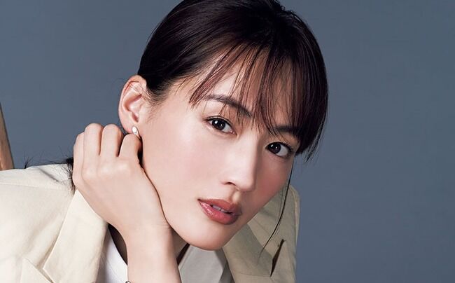 女優・綾瀬はるかさん、新型コロナに感染し入院していた！→ヤフコメが地獄と化してしまう・・・