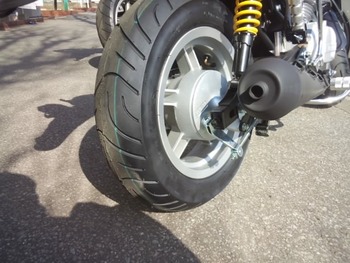 mini125(黒)後タイヤ