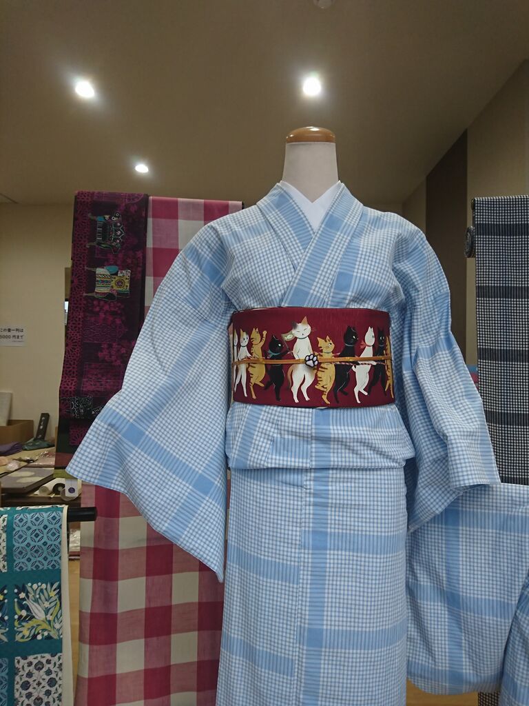 水色の着物に赤い帯 あいすべ き も の 水色の着物に赤い帯 あいすべ き も の