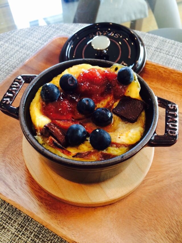 Mini STAUB で 焼きパンプディング 2 : SOMETHING ELSE