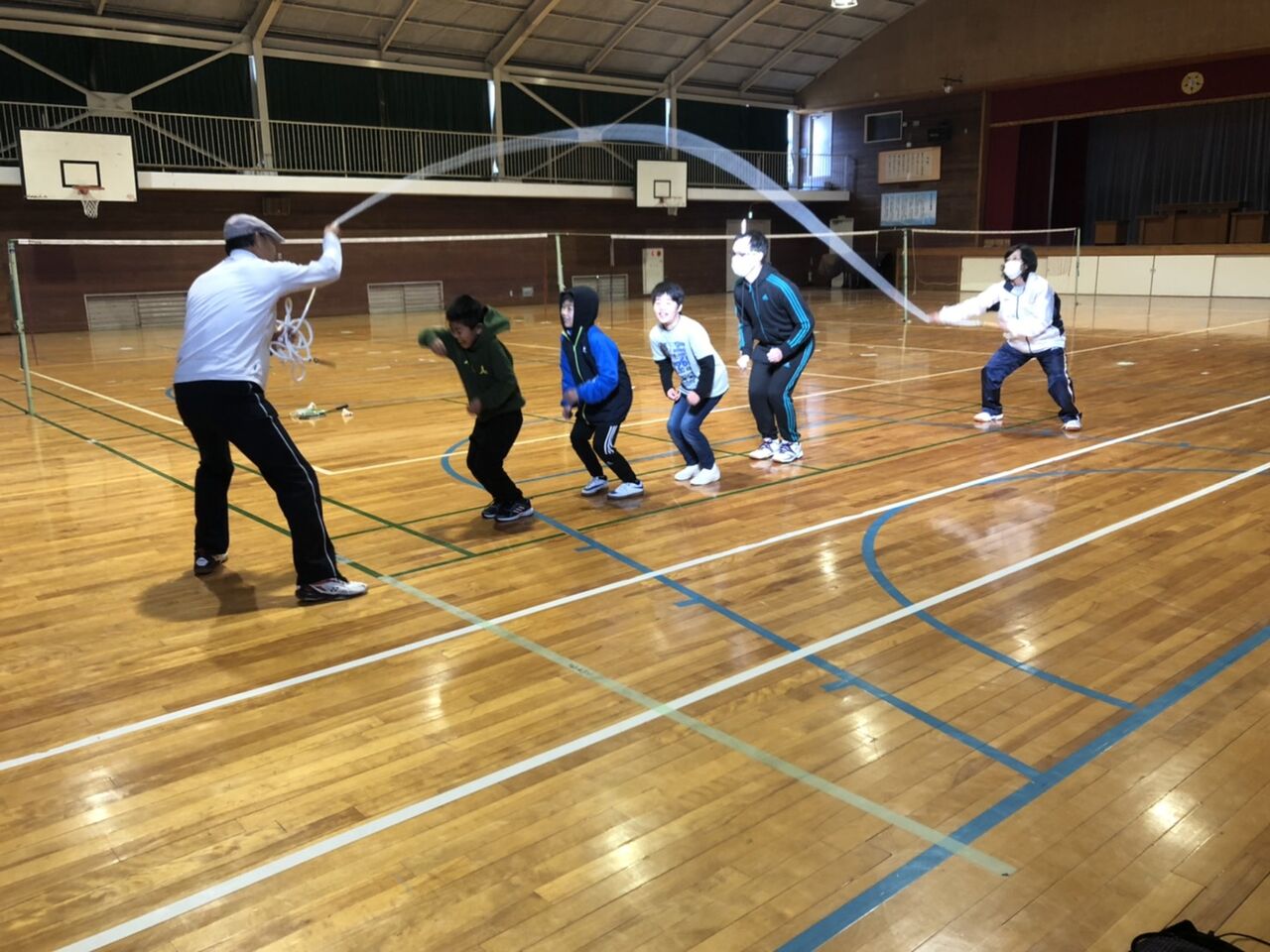 岡山 長縄跳びに挑戦 スペシャルオリンピックス日本 岡山 岡山 長縄跳びに挑戦 スペシャルオリンピックス日本 岡山