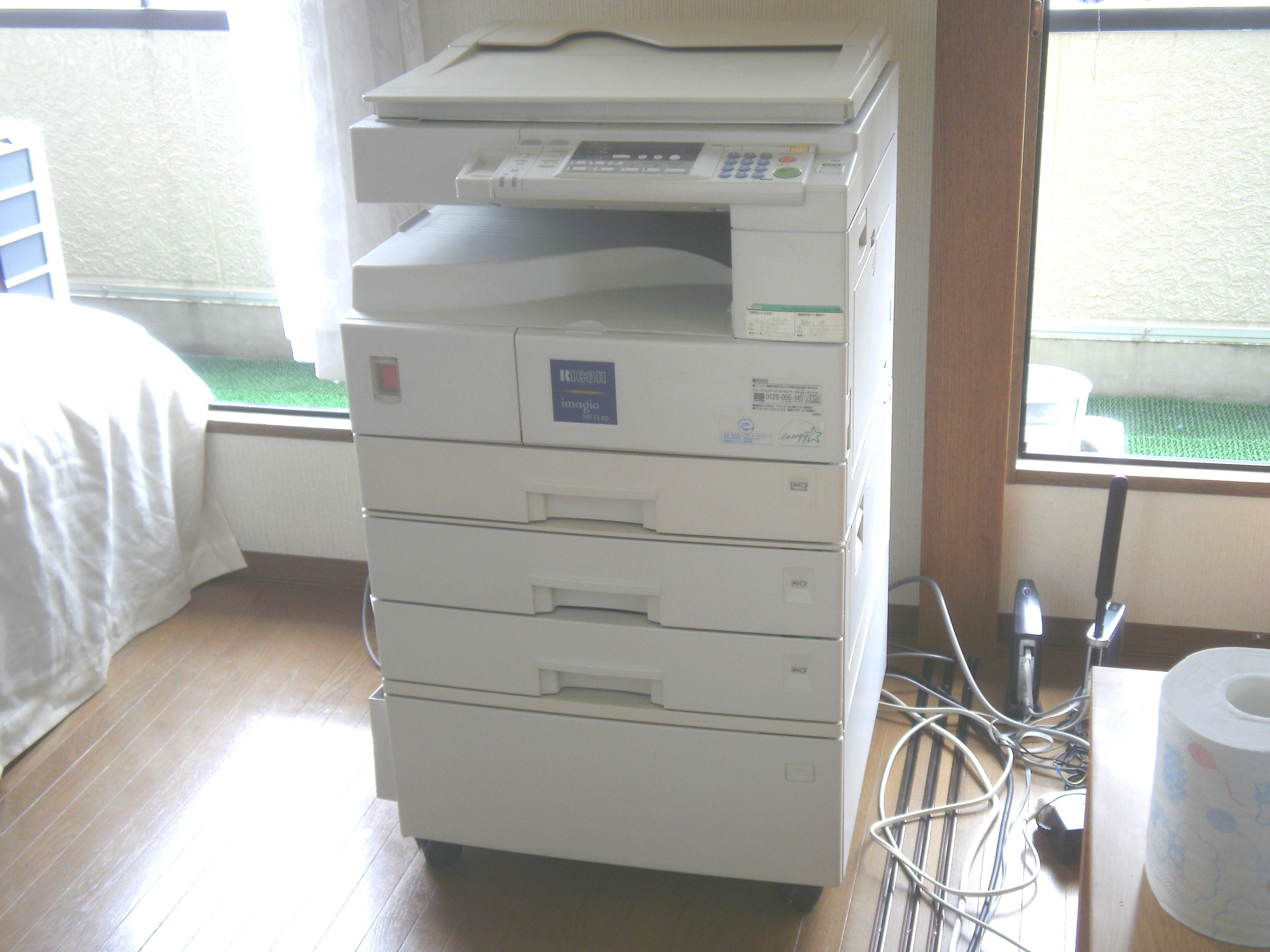 コピー機など到着です 鳥取のつばさ司法書士事務所です