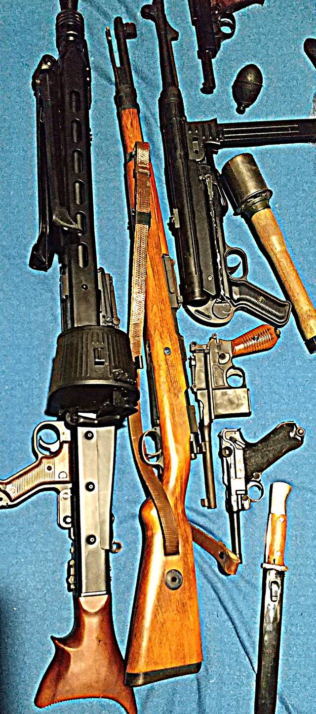 Dabis K Scramble Crossing