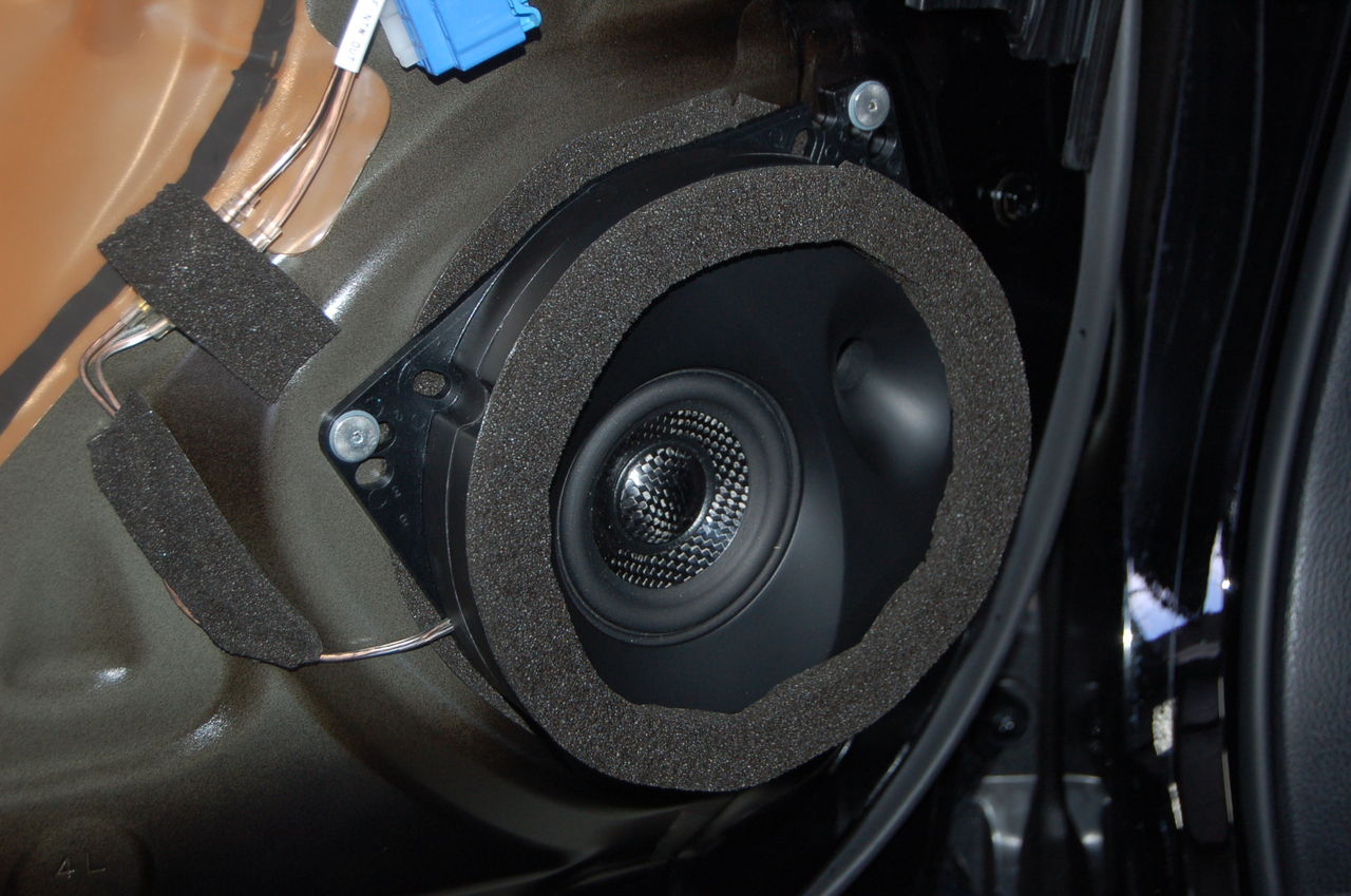 ヴォクシー（80系）のフロントスピーカーを交換しました。 : ソニック