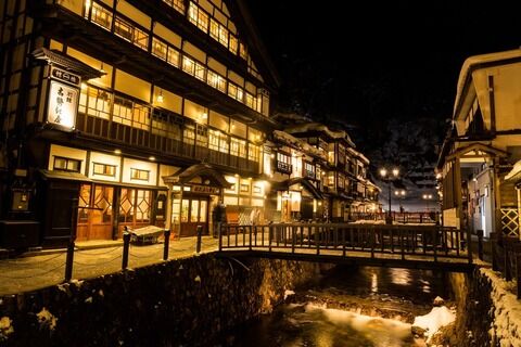 【悲報】修学旅行生達、ガチで『ヤバイ状態』になってしまう！！！！