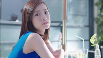 【芸能】上半期テレビCM、上戸彩が出稿量（出演時間）1位、2位から5位までは「au」のCMシリーズの出演者　広告社数1位は有村架純