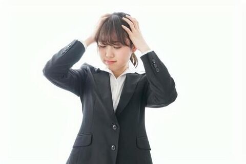 【悲報】高市総理、国会で力尽きてしまう・・・・・