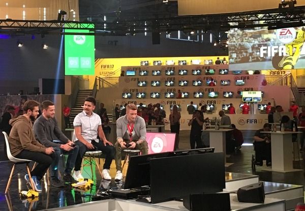 【動画】香川もゴール！ロイスが『FIFA17』でバイエルン戦をプレイ！！