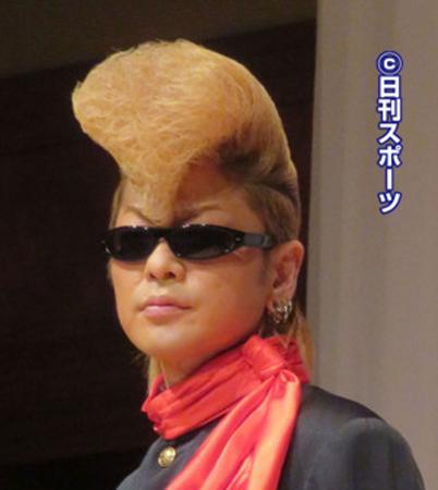 綾小路翔、歩き煙草の喫煙者に「民度低い」と批判←じゃあ歩きスマホはどうなの？