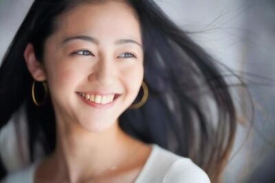 【画像】YOASOBIの女のほう、赤くなる