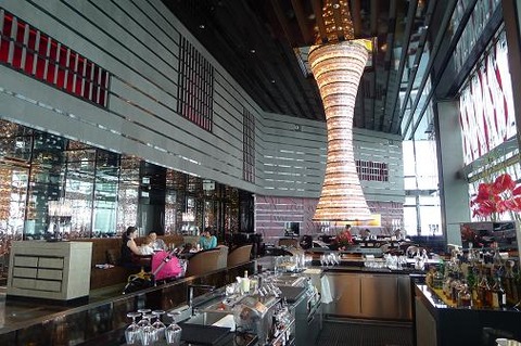 ３日目　朝食～ICCビル