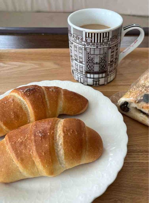 塩パンを食べながらダイエットについて考える