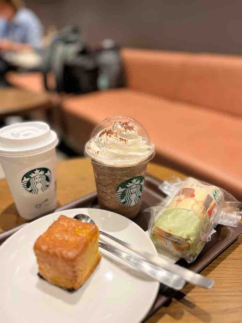 娘と銀行〜スタバ