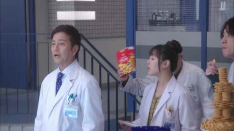 科捜研の女 お菓子の「ルヴァン」とコラボCM (32)