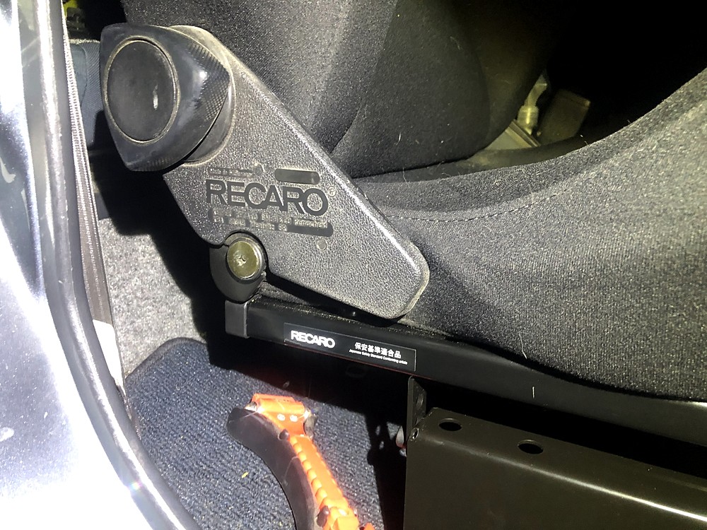 RECARO シートレール ジムニー JB23,33R/L （ジムニー jb23 オート  