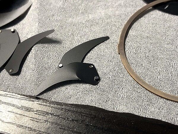 Ai AF Nikkor 85mm f/1.8D 絞り羽分解修理 : まるそんPHOTO日記