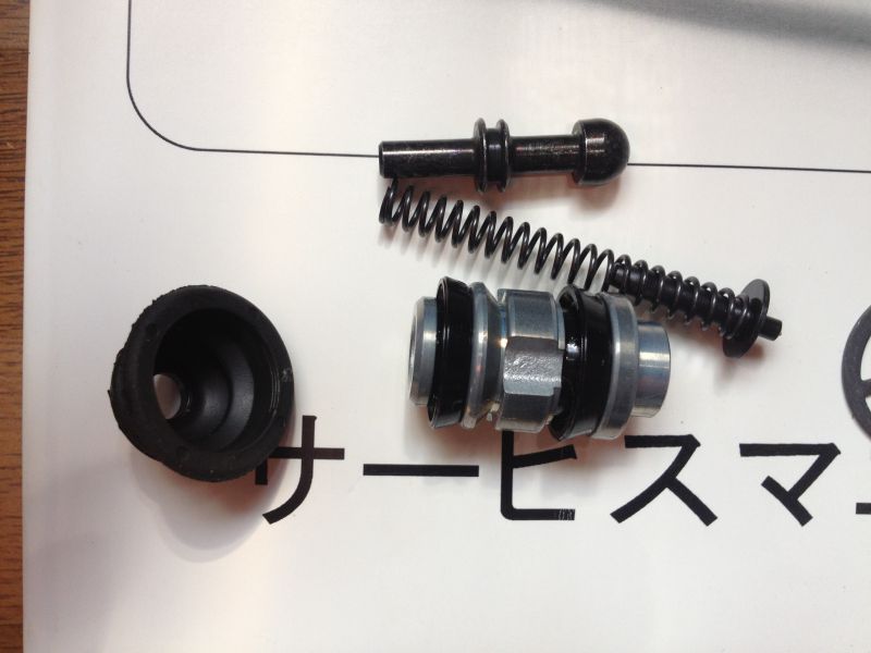 ZX-6Rのラジアルマスターをオーバーホール : まるそんPHOTO日記