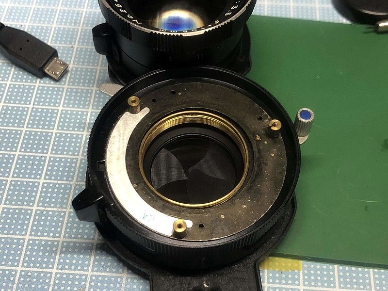 分解清掃済み Mamiya C330 PROFESSIONAL 完全動作品 Mamiya C330の分解｜フィルムカメラ修理のアクアカメラ