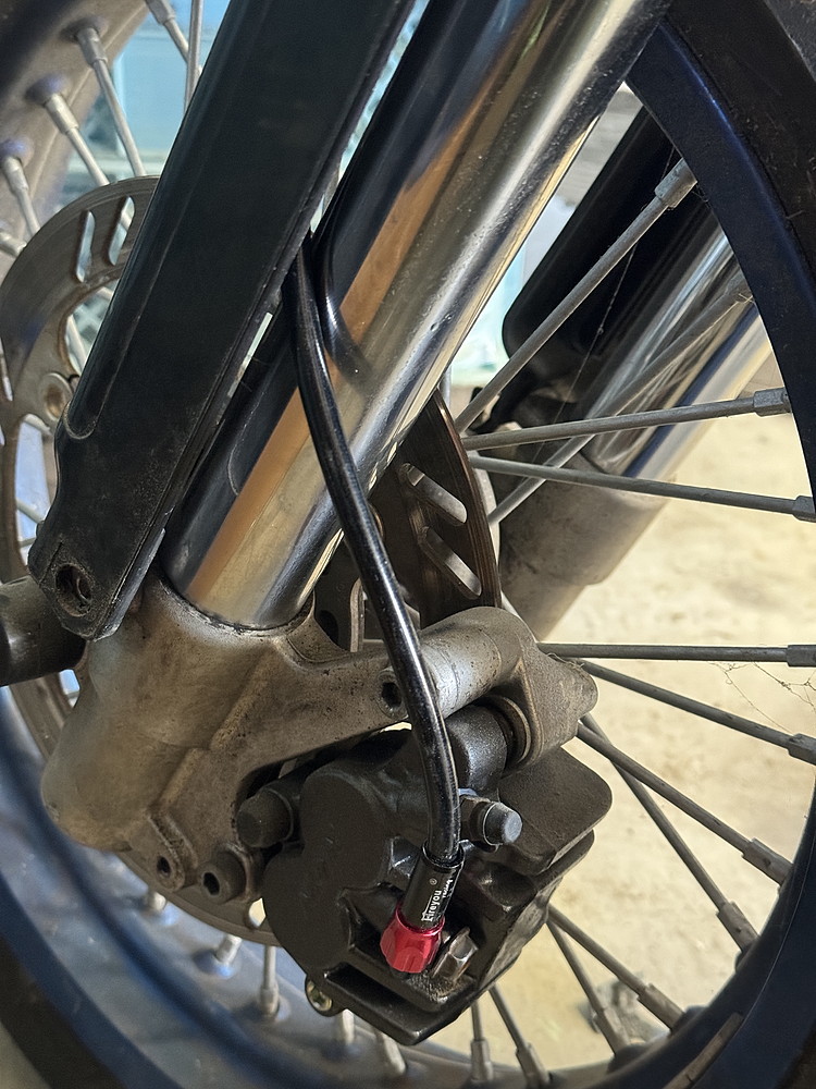 Dトラッカー250 フロントブレーキ Dトラッカー フロントブレーキ