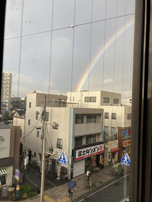 9B2ED533-6F92-4259-8183-4382989241AC