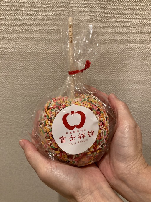今月のりんご飴