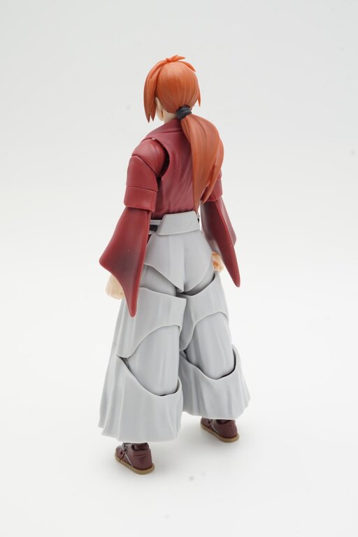 緋村剣心のフィギュア Amazon.co.jp: TAMASHII NATIONS S.H.フィギュアーツ るろうに
