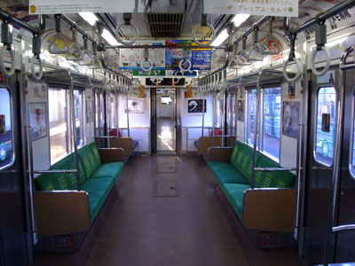 20101203DSCN1901鶴見線車内S