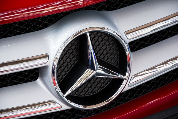 mercedes-564949_960_720