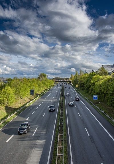 traffic-2264965_400