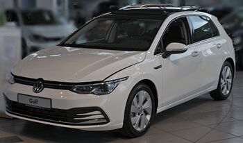 Volkswagen_Golf_VIII001s