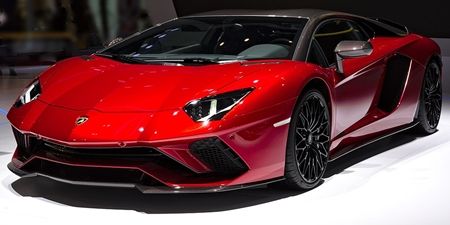 -Lamborghini_Aventador001s
