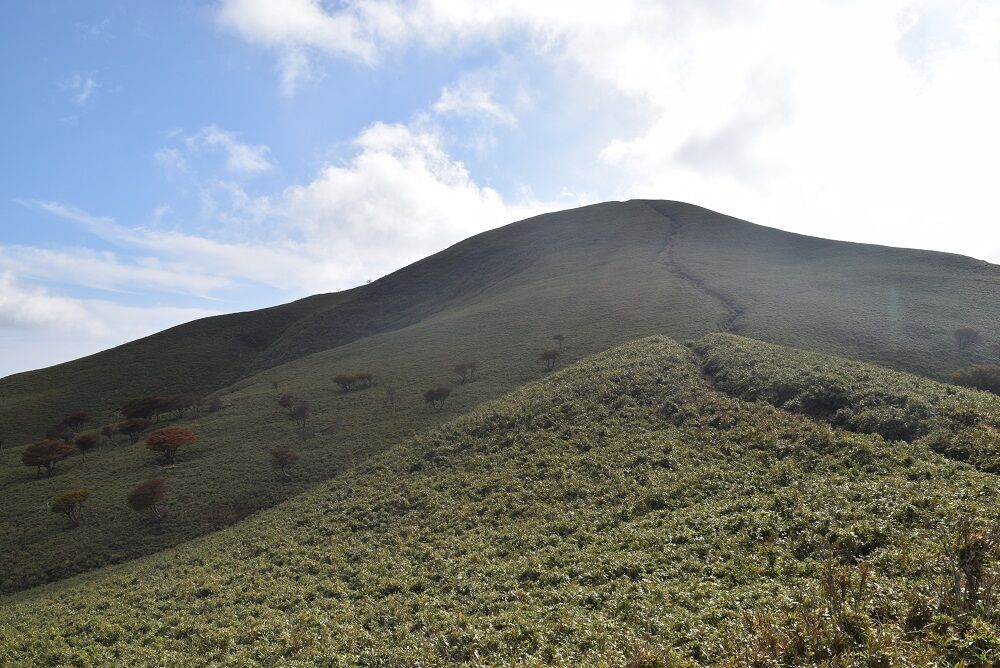 稜線と尾根の区別、違いは? : ソトアソビの日々 -山歩き編-