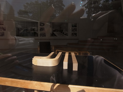 R1000552