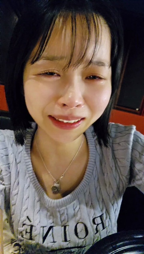 AV女優『日向なつ』ちゃん、事務所にいらないと言われて号泣した動画が1.7万いいねのトップ画像