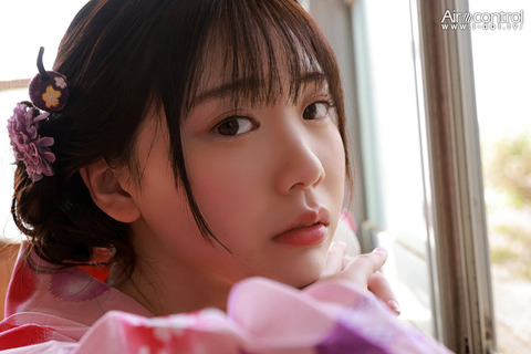 石川澪ちゃんは整形したいんだけどスタッフに止められてた