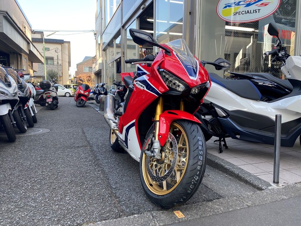 Cbr1000rr ニュータイヤ導入 そーいちろうの日々徒然