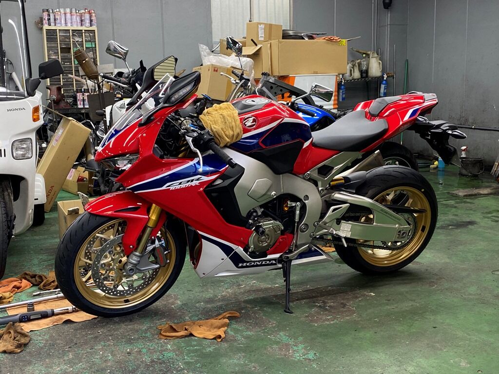 Cbr1000rr ニュータイヤ導入 そーいちろうの日々徒然