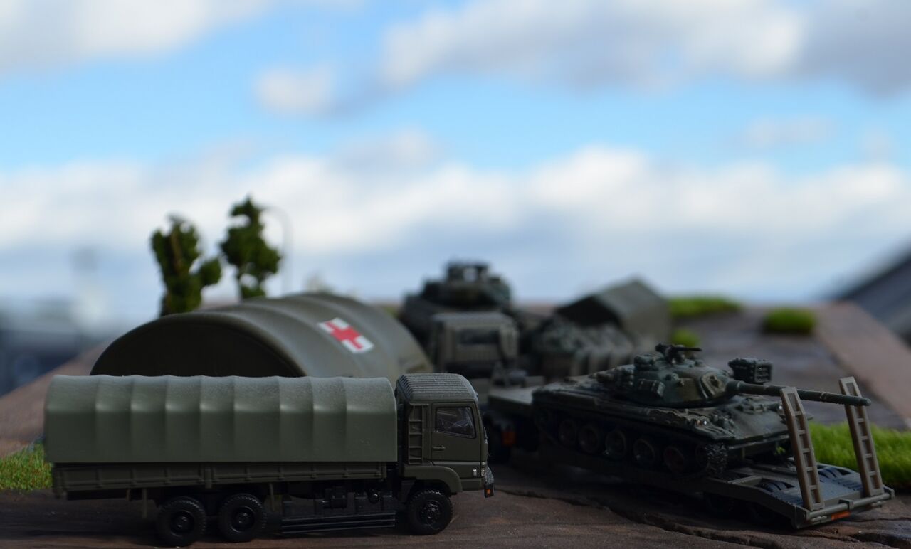 1 １４４ジオラマ 駐屯地を空の下で撮影してみました 蒼空の昴showcase