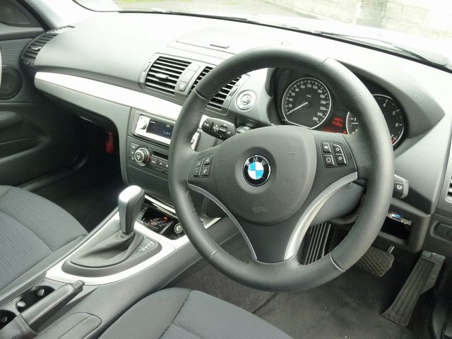 Bmw e87 салон