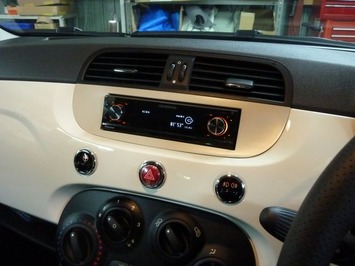 FIAT500 DEH-P01