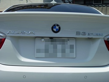 E90アルピナ バックカメラ